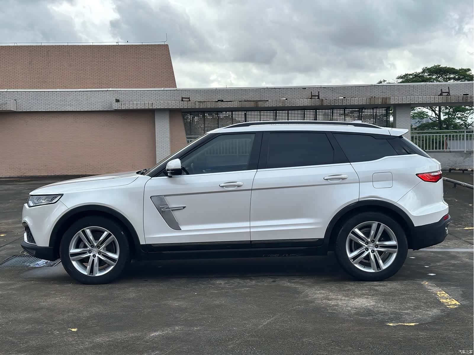 Zotye T700, 2017 8