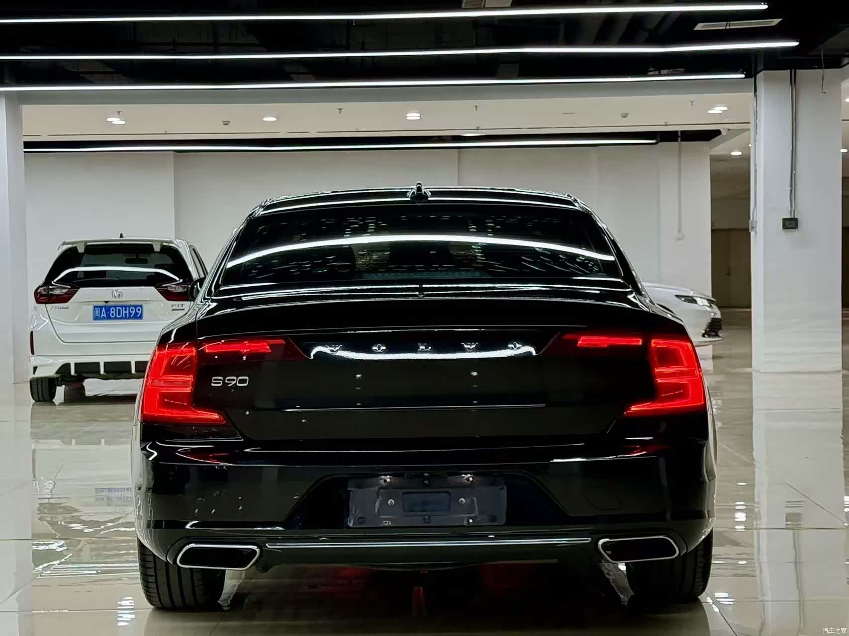 Volvo S90, 2017 3