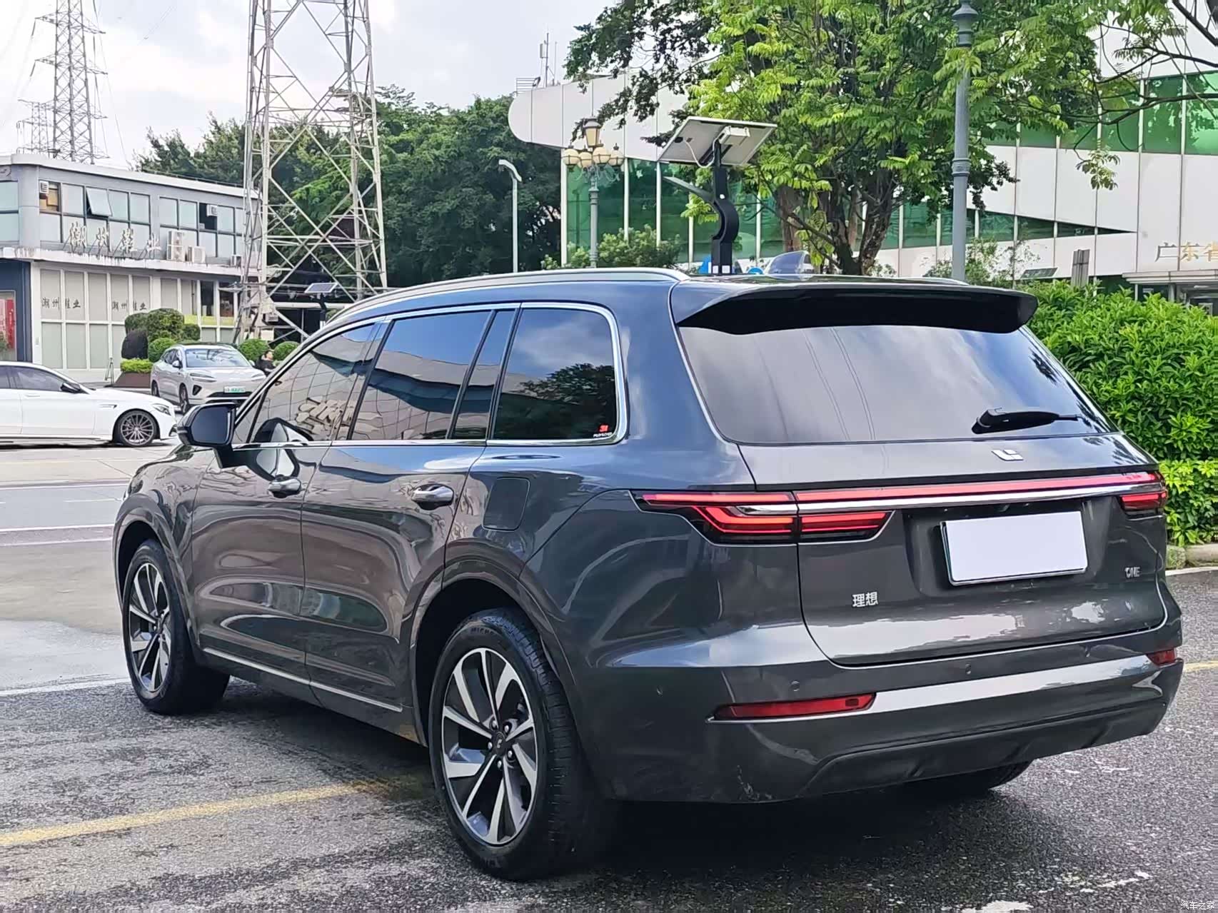 Li Auto ONE, 2022 все фото