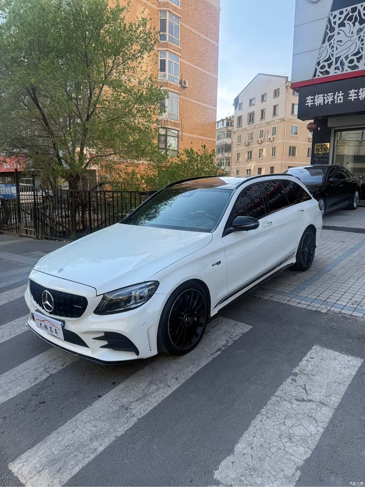 Mercedes-Benz C-Class, 2019 1