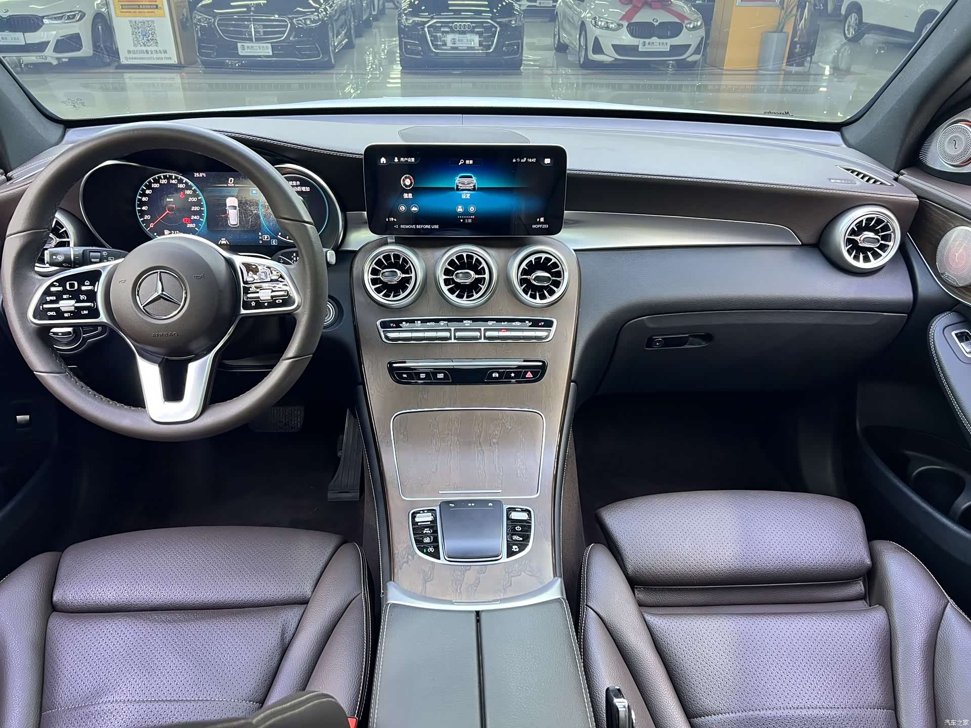 Mercedes-Benz GLC, 2022 14