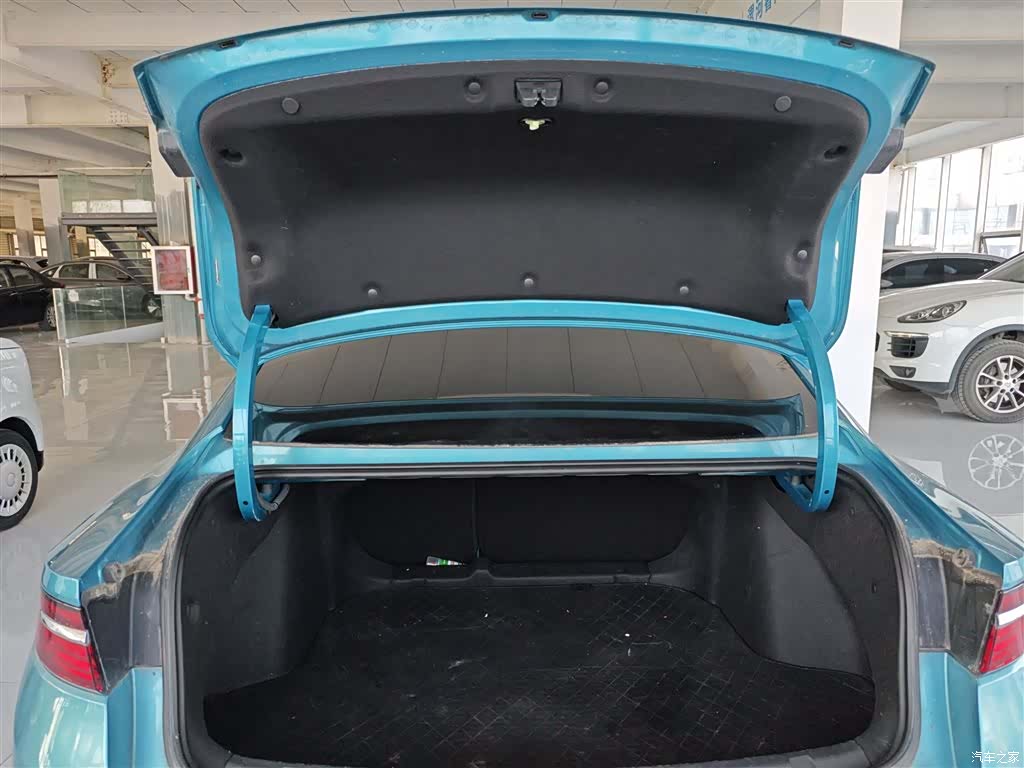 Geely Preface, 2021 19