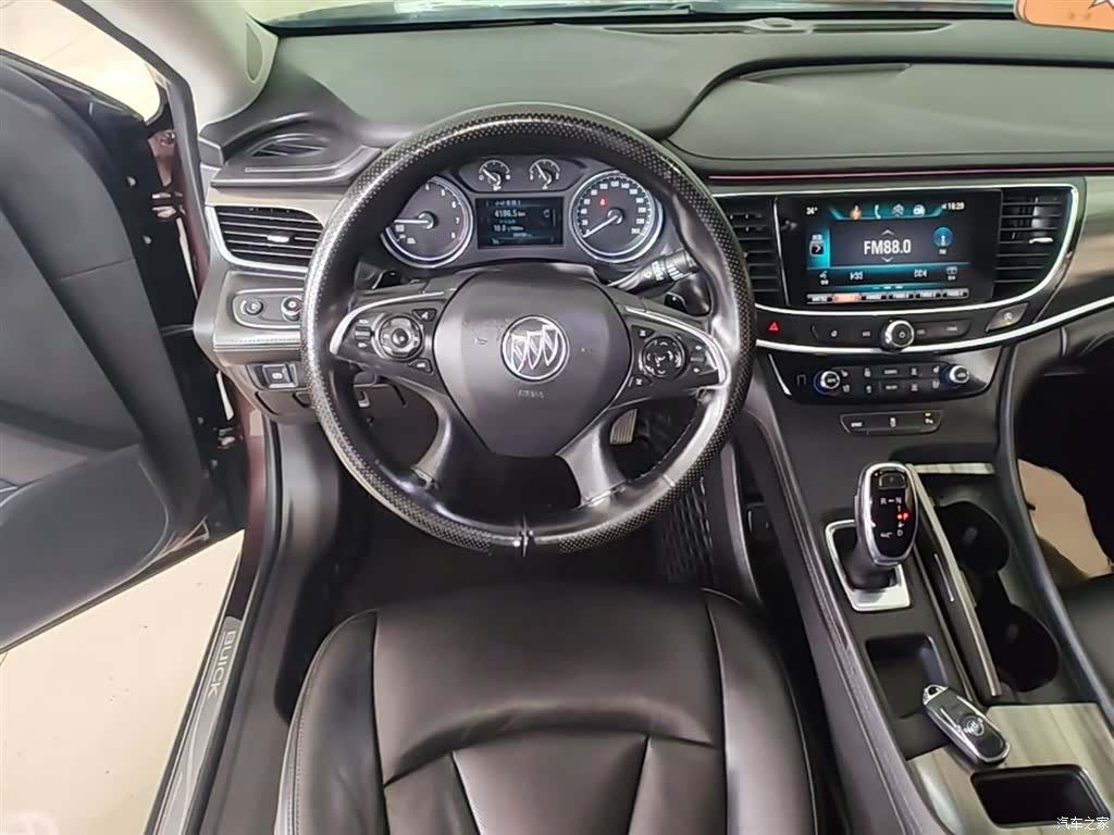Buick LaCrosse, 2018 11