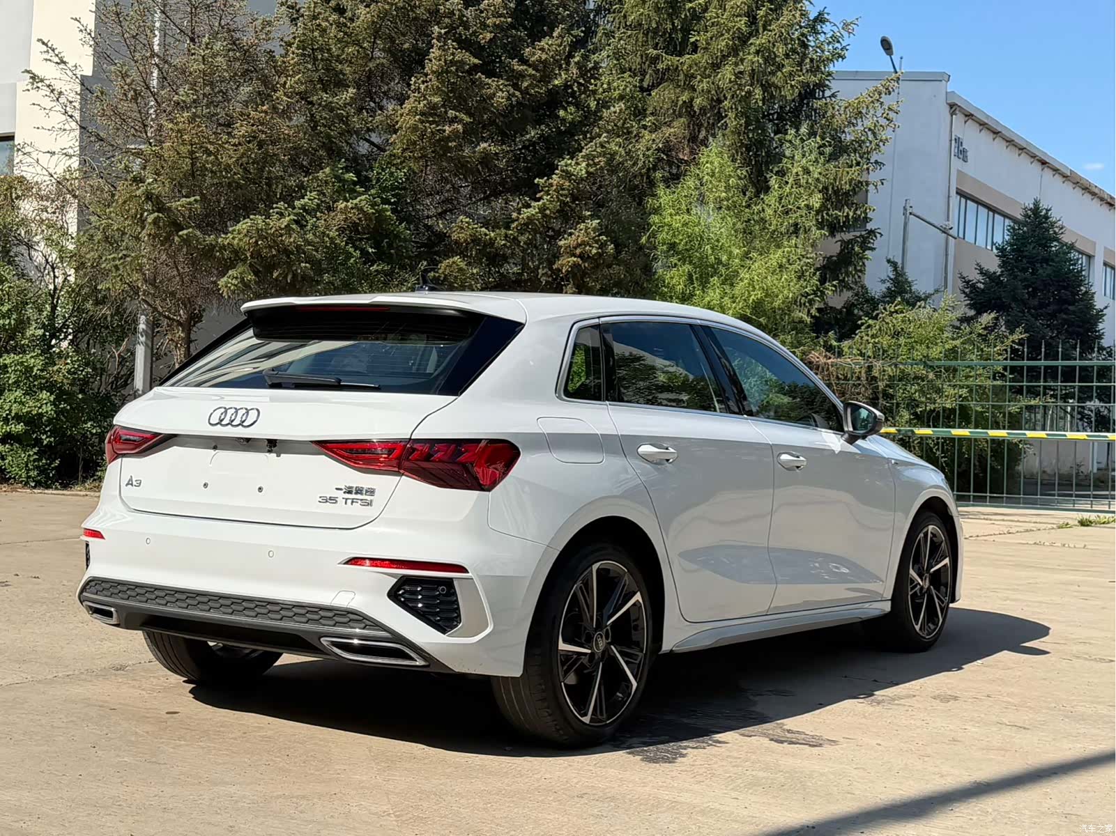 Audi A3, 2023 все фото
