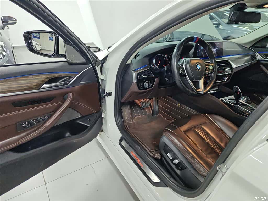 BMW 5 Series, 2018 23