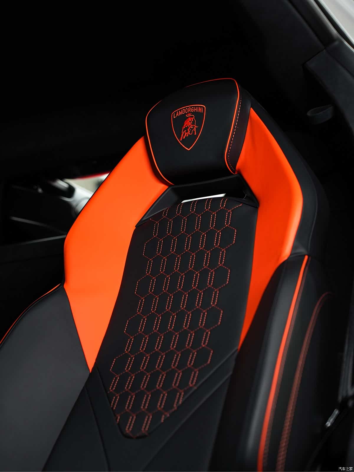 Lamborghini Revuelto, 2025 17
