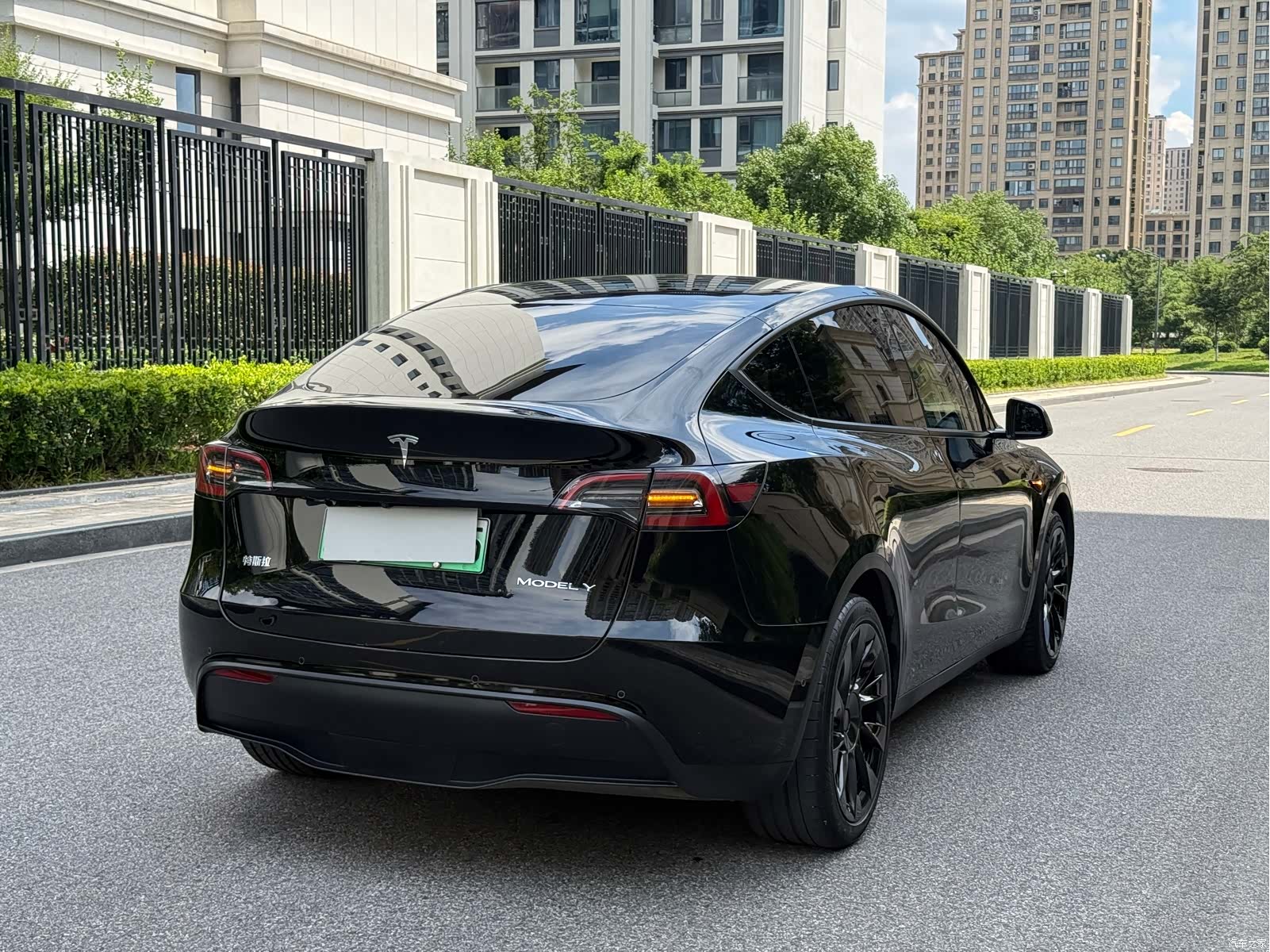Tesla Model Y, 2021 6