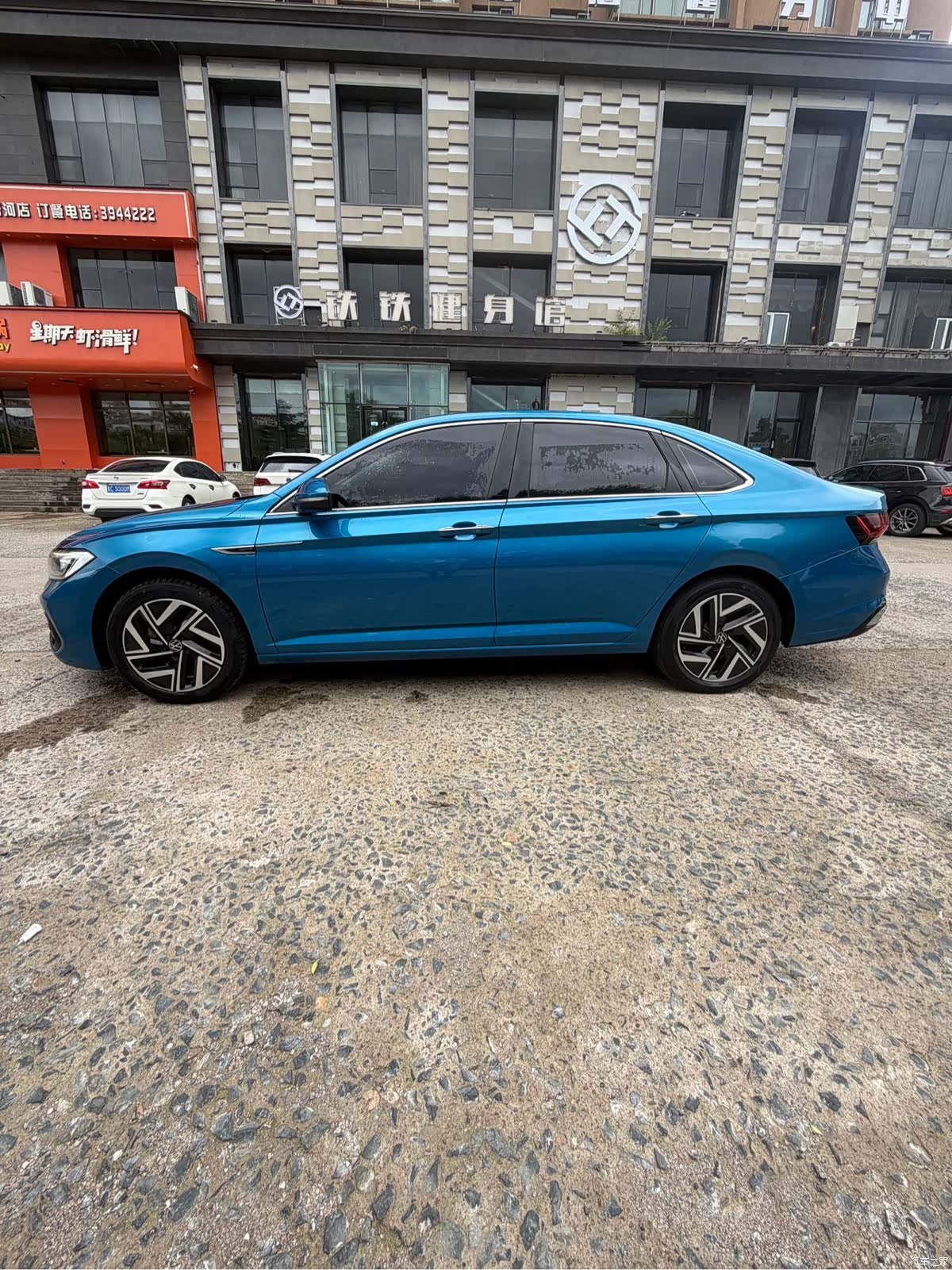 Volkswagen Sagitar, 2022 8