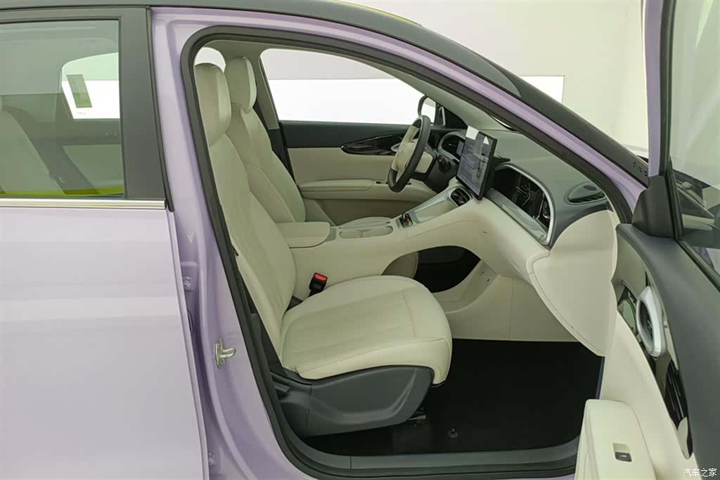 Geely Xingyuan, 2025 8