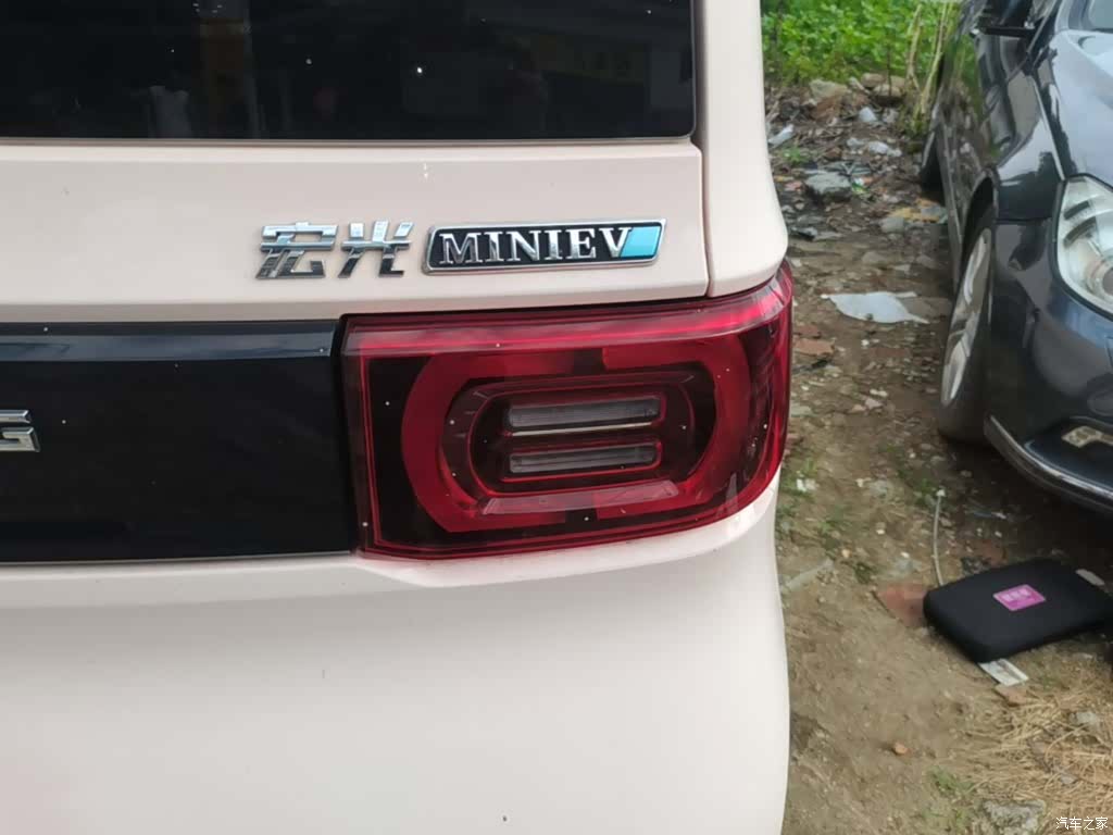 Wuling MINIEV, 2021 8