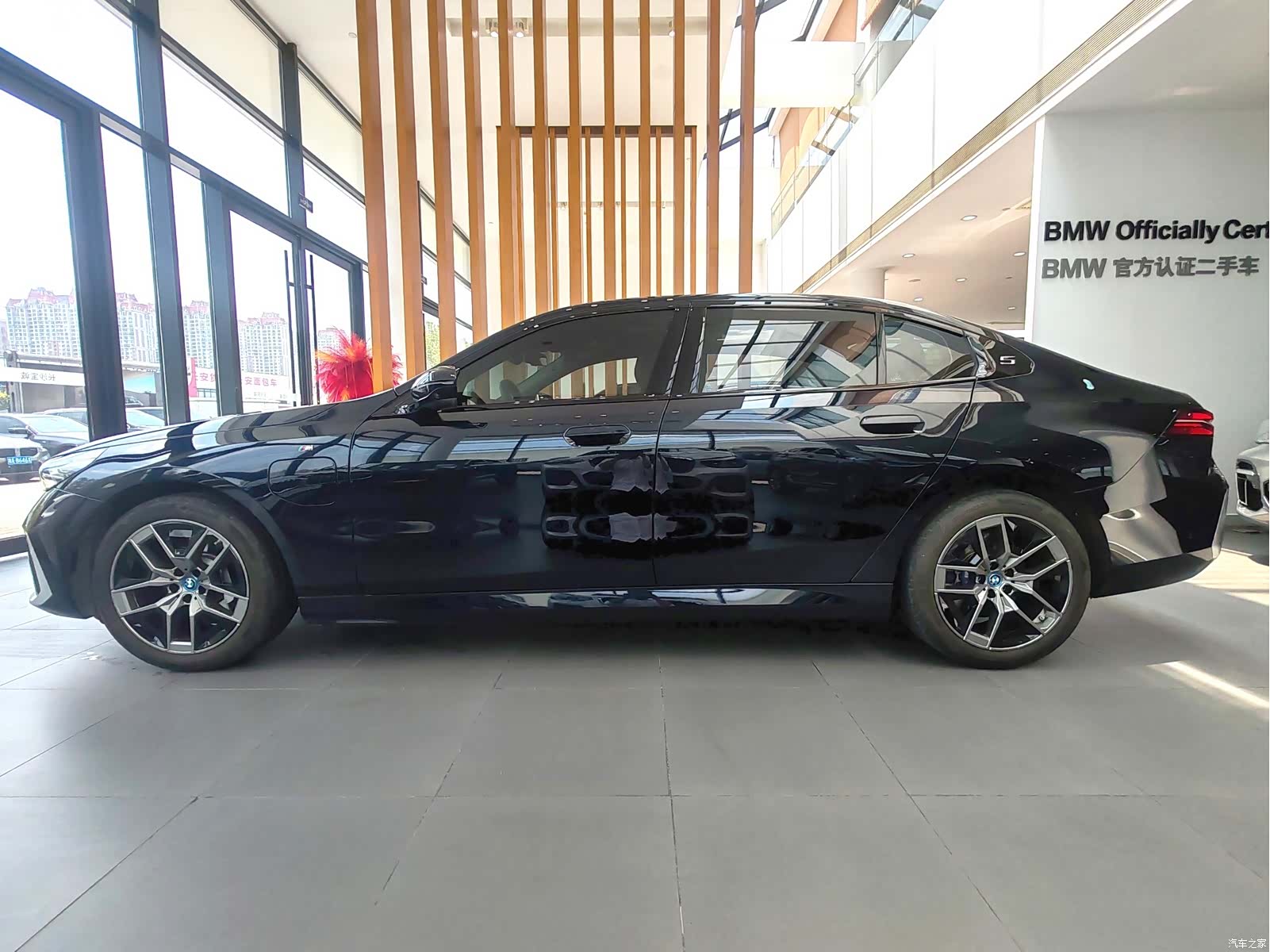 BMW i5, 2024 4
