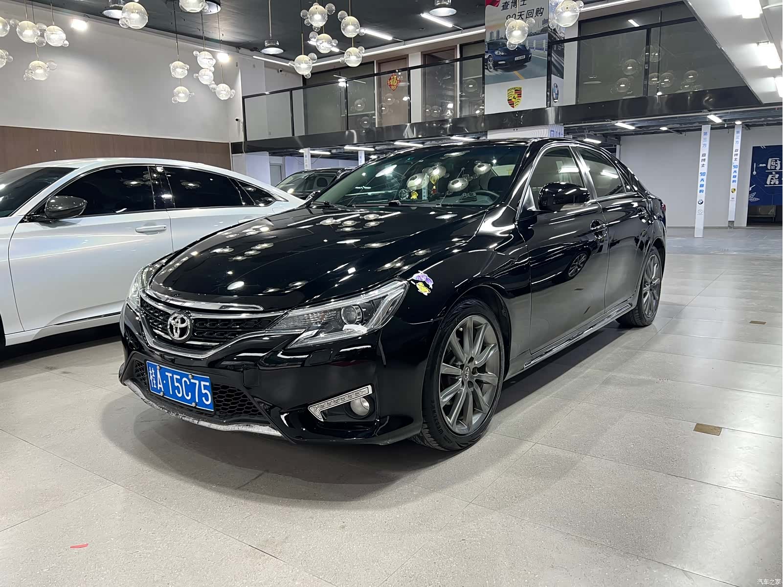 Toyota 2.5V