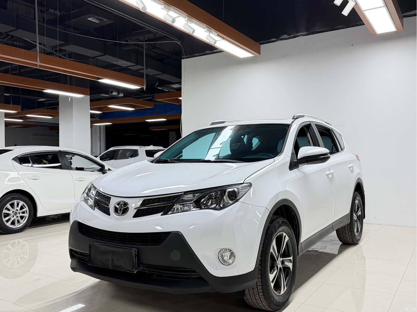Toyota RAV4, 2015 1