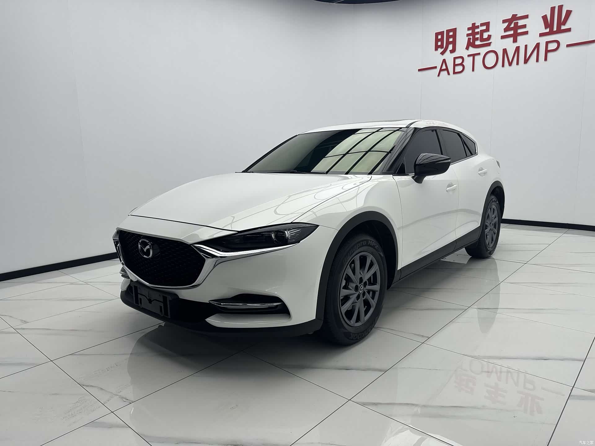 Mazda CX-4, 2023 4