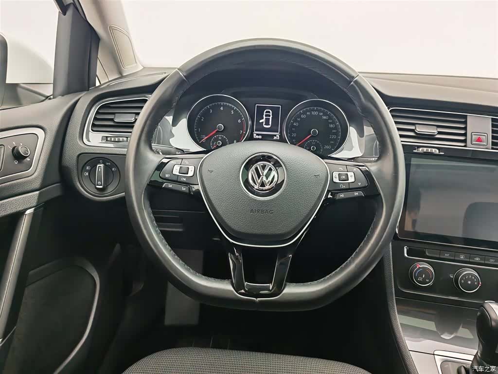 Volkswagen Golf, 2018 11