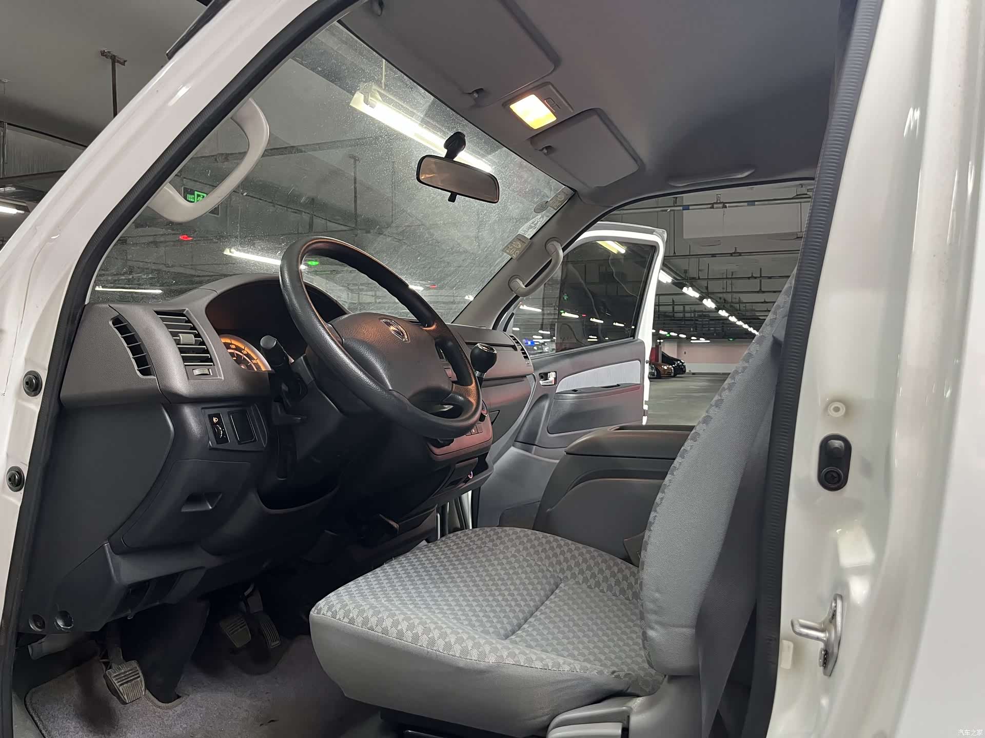 HuaChenLeiNuo HiAce, 2017 16