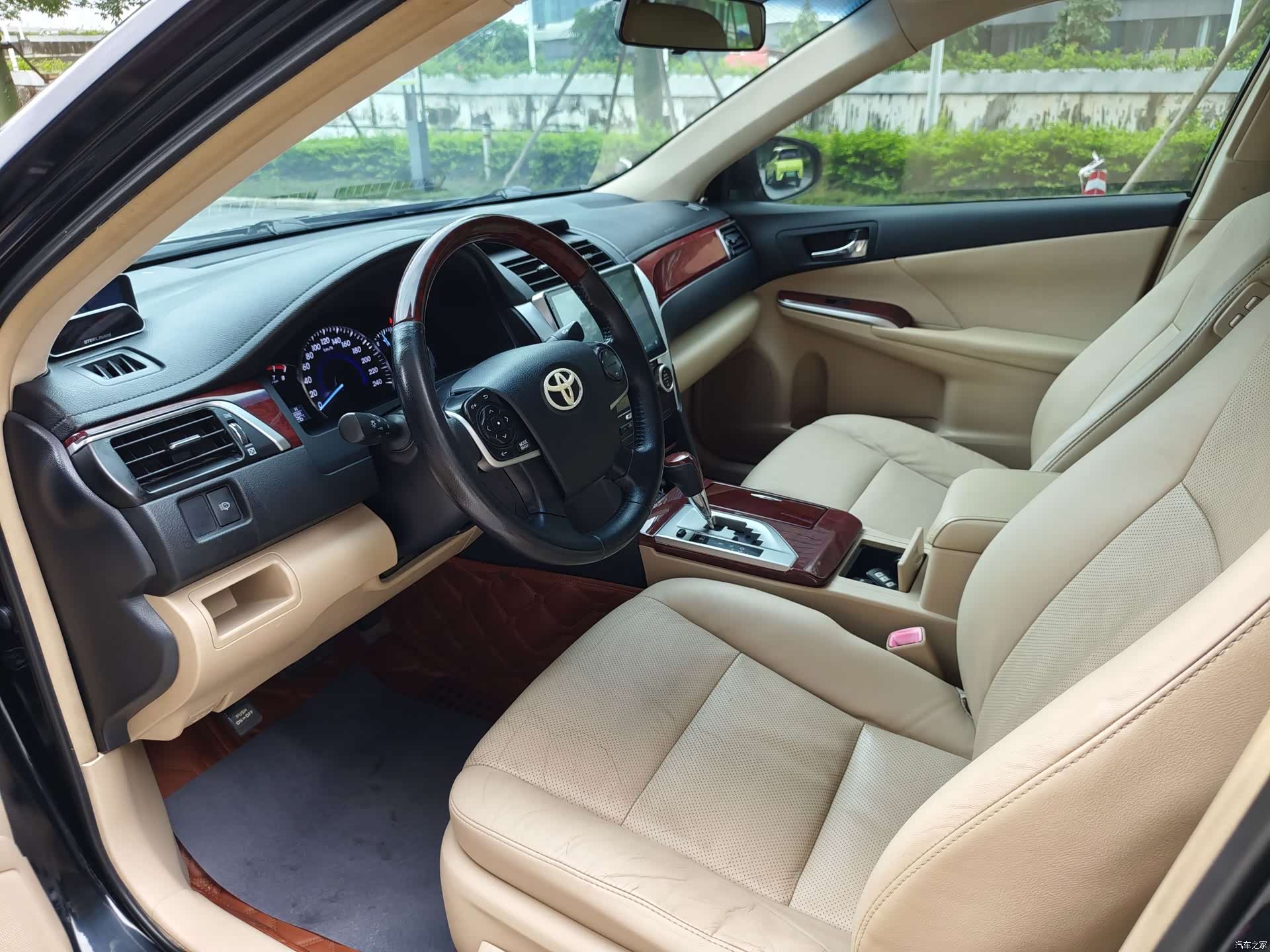 Toyota Camry, 2013 4