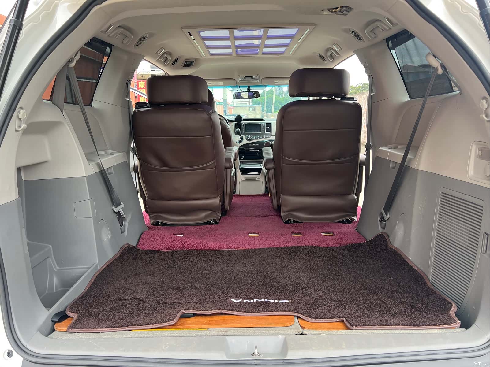 Toyota Sienna, 2016 13