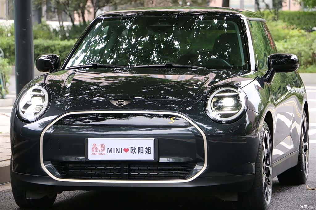 Mini Cooper, 2025 1