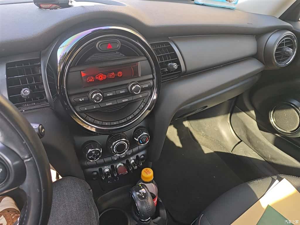 Mini ONE, 2018 6