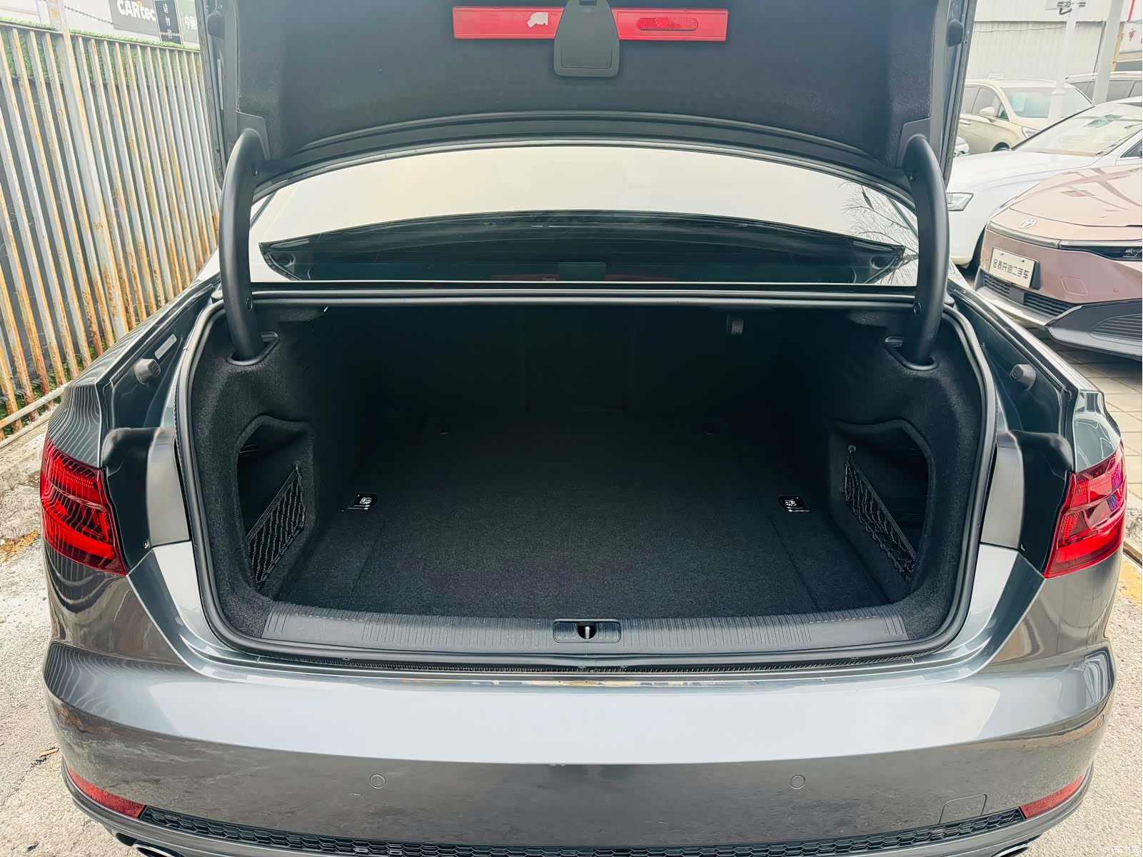 Audi A4L, 2018 13