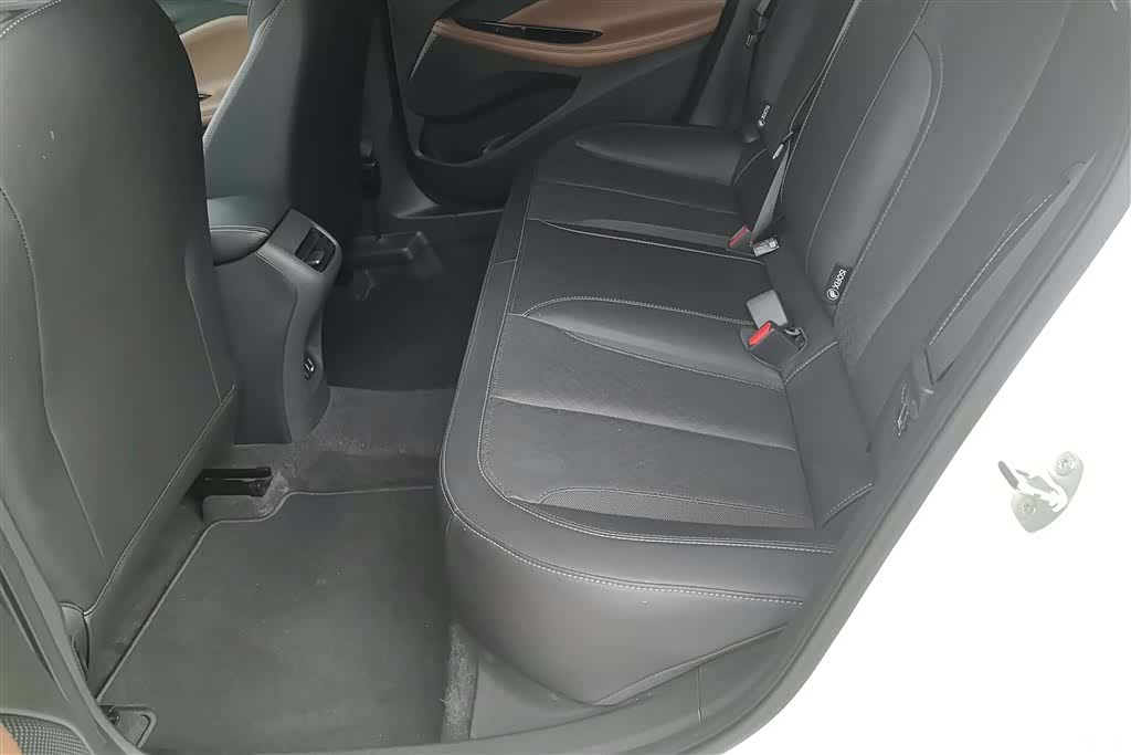 Buick Verano, 2022 11