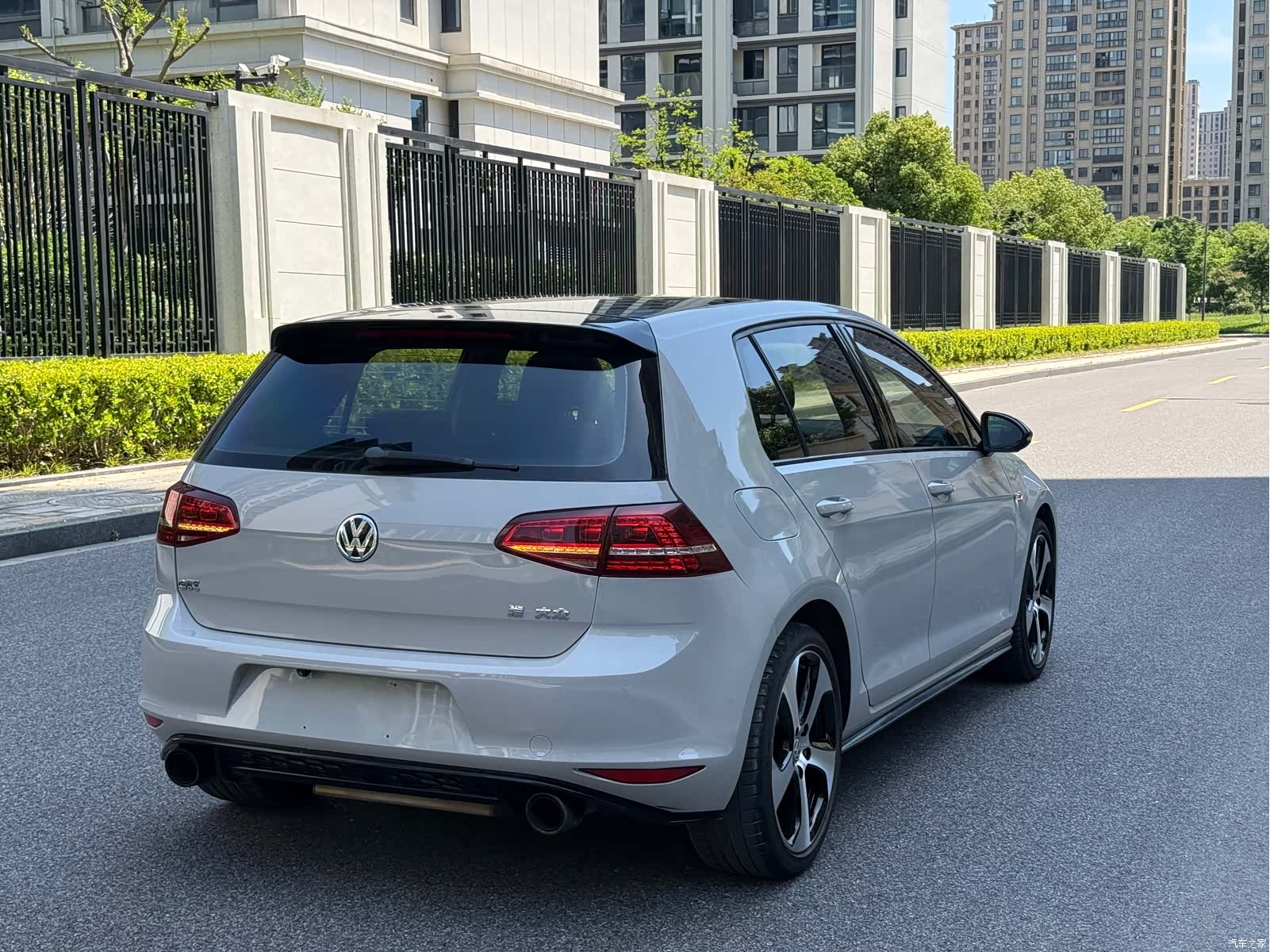 Volkswagen Golf, 2017 все фото