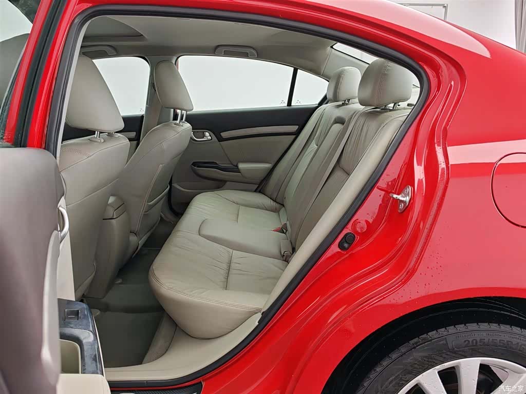 Honda Civic, 2013 15
