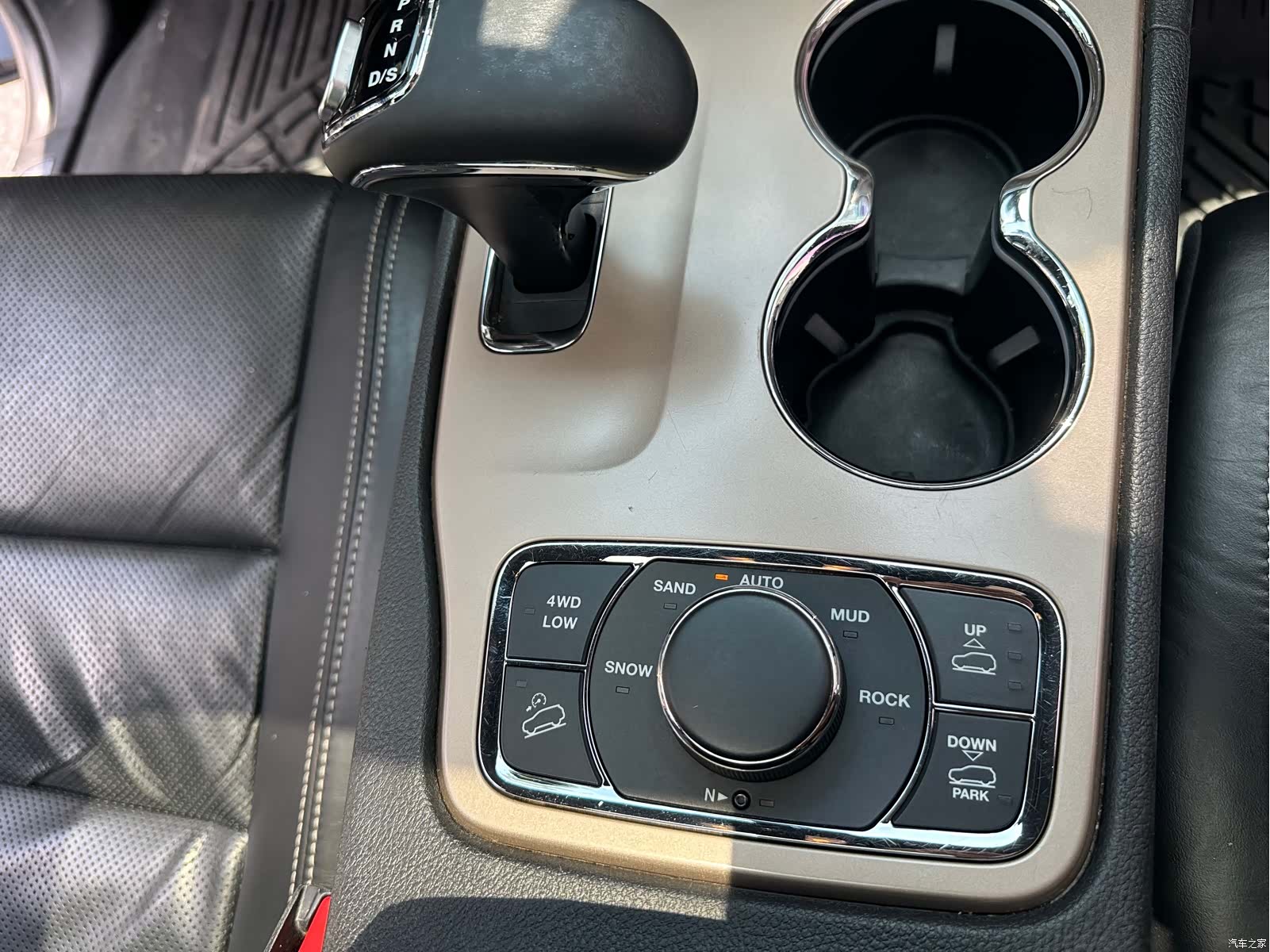Jeep Grand Cherokee, 2015 15