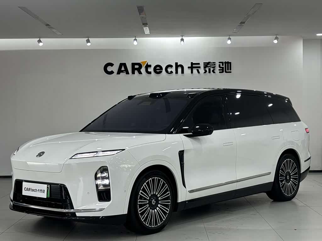 NIO ES8