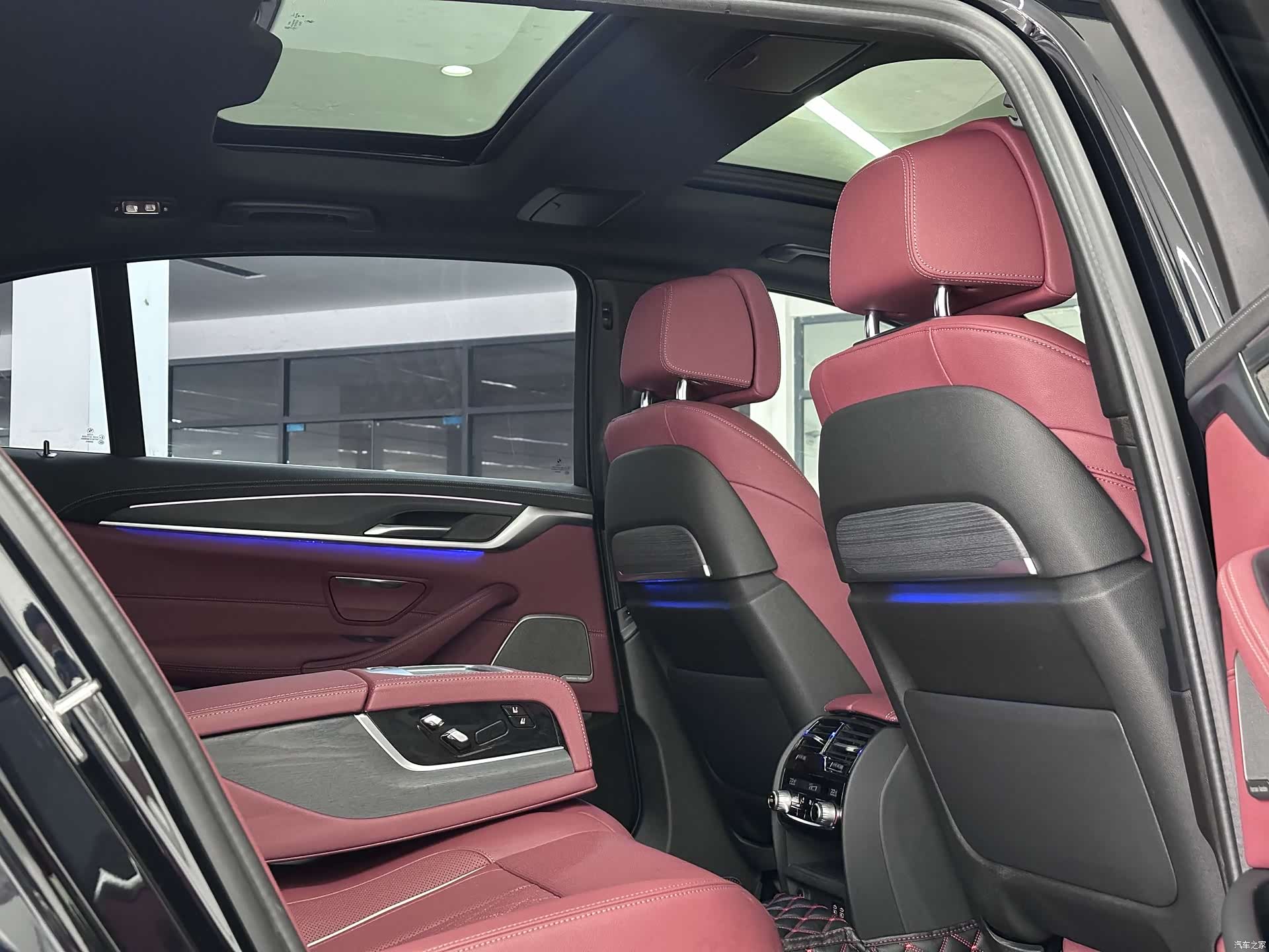BMW 5 Series, 2022 11