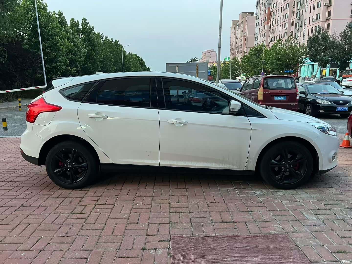 Ford Focus, 2012 9