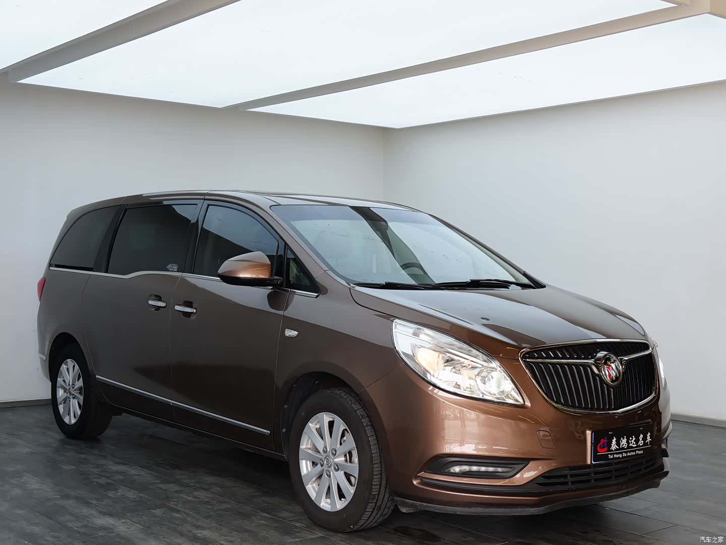 Buick GL8, 2020 3