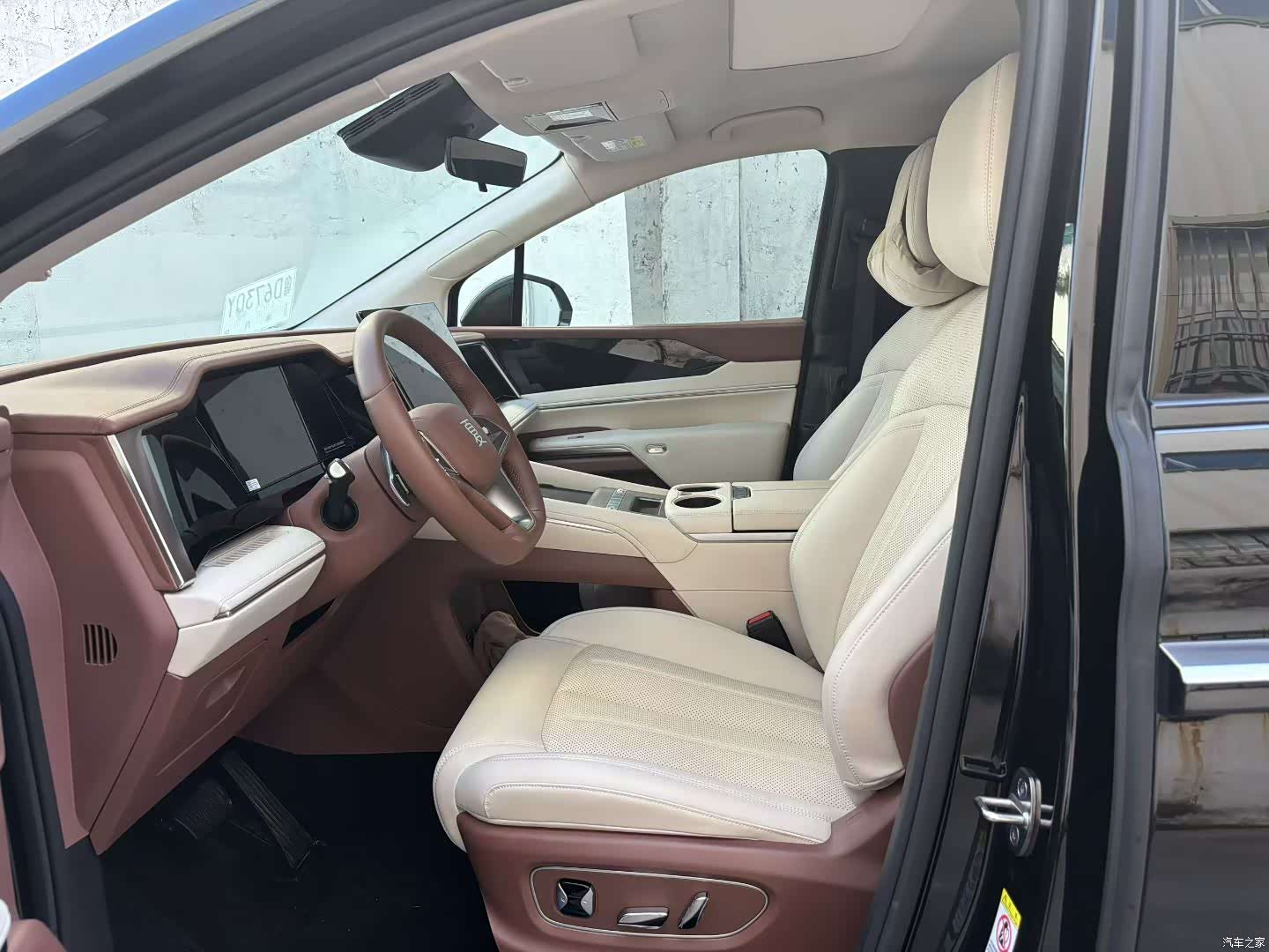 BYD Xia, 2025 все фото