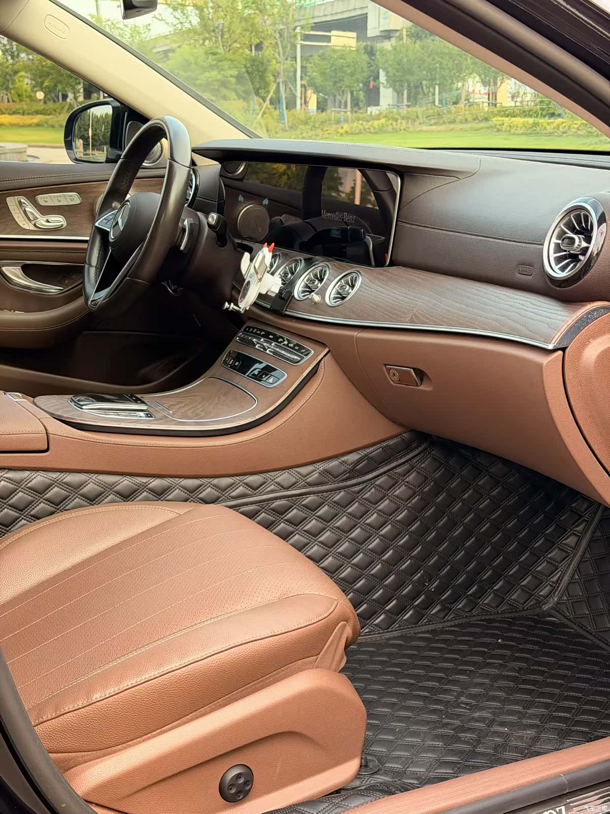 Mercedes-Benz E-Class, 2021 8