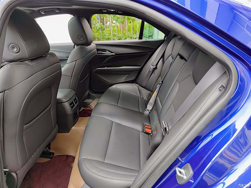 Cadillac CT4, 2024 8