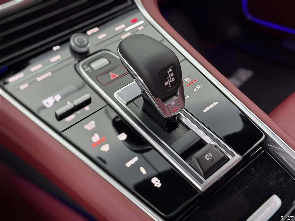 Porsche Panamera, 2023 16