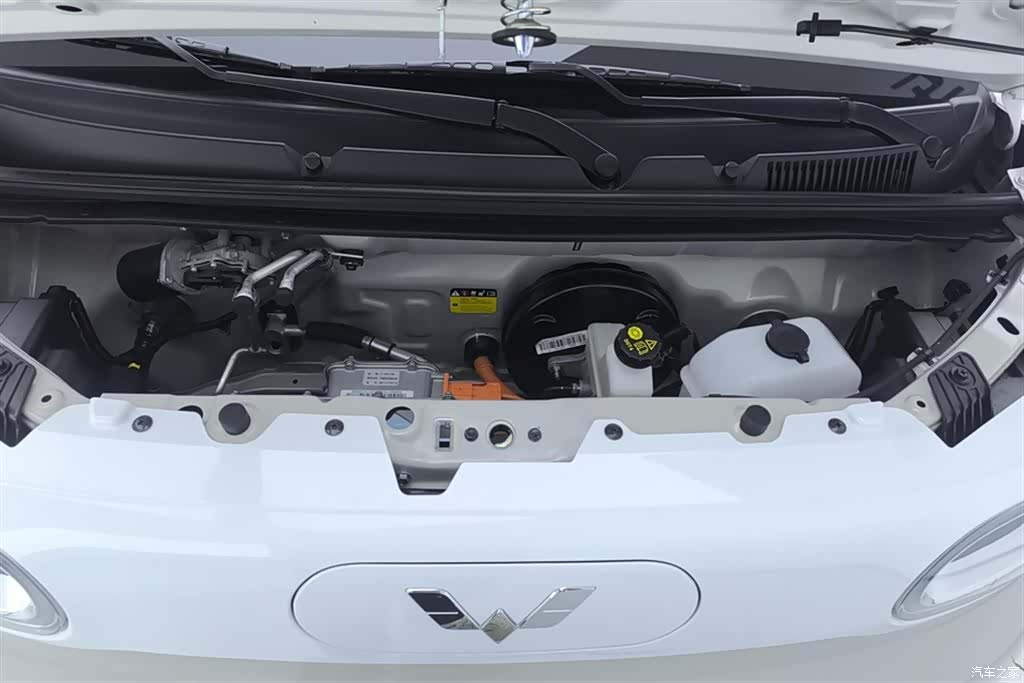 Wuling MINIEV, 2025 10