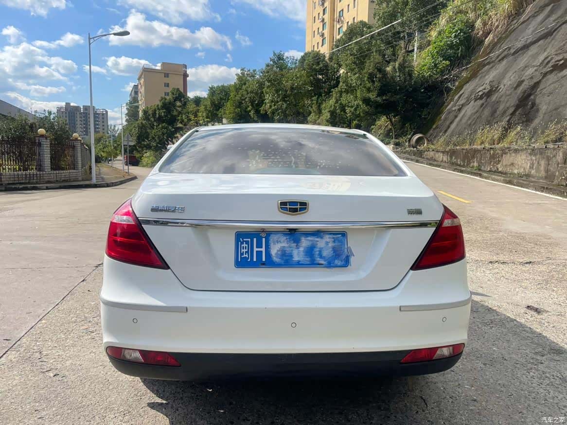 Geely Emgrand, 2017 4