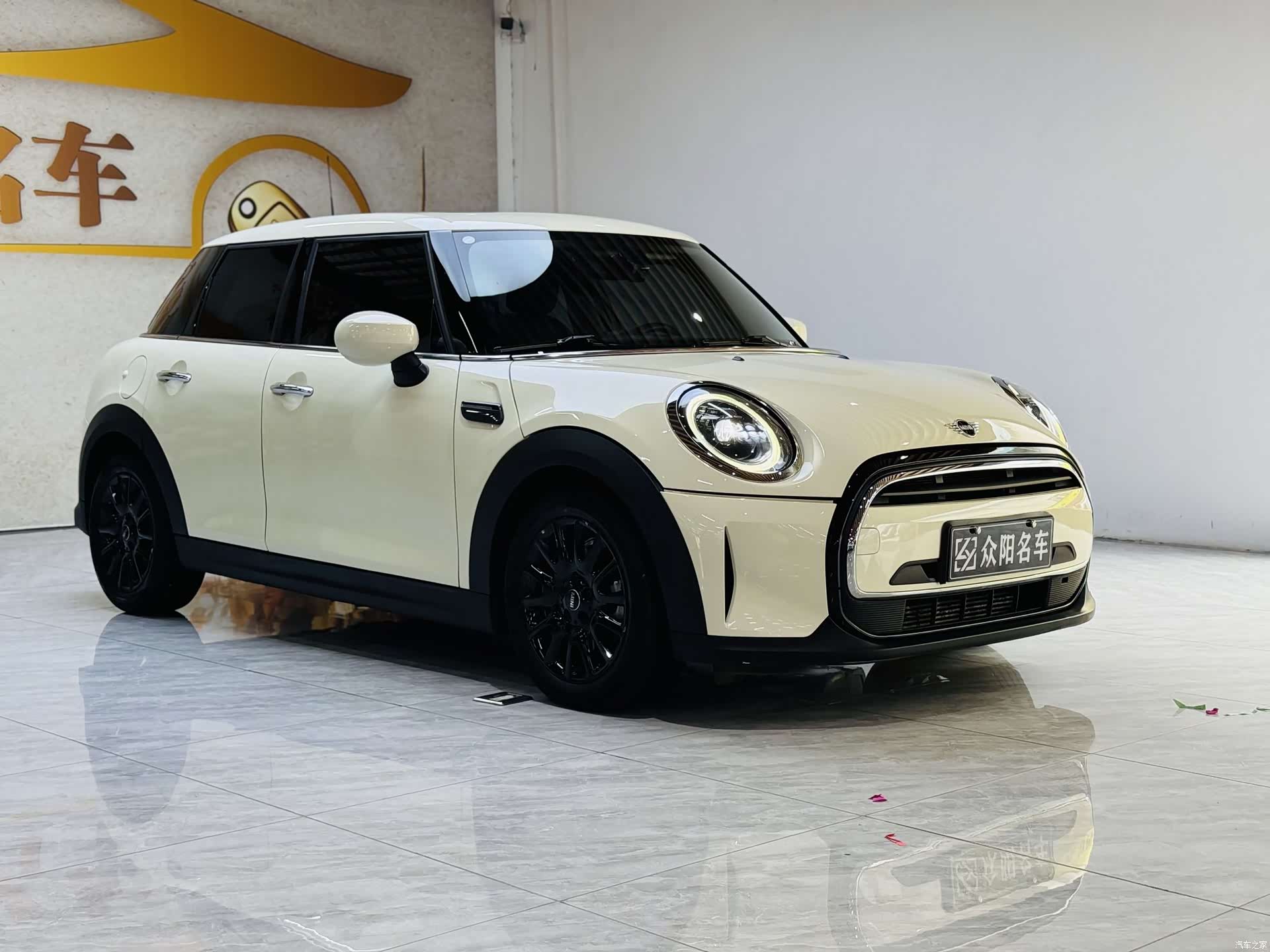 Mini ONE, 2021 2