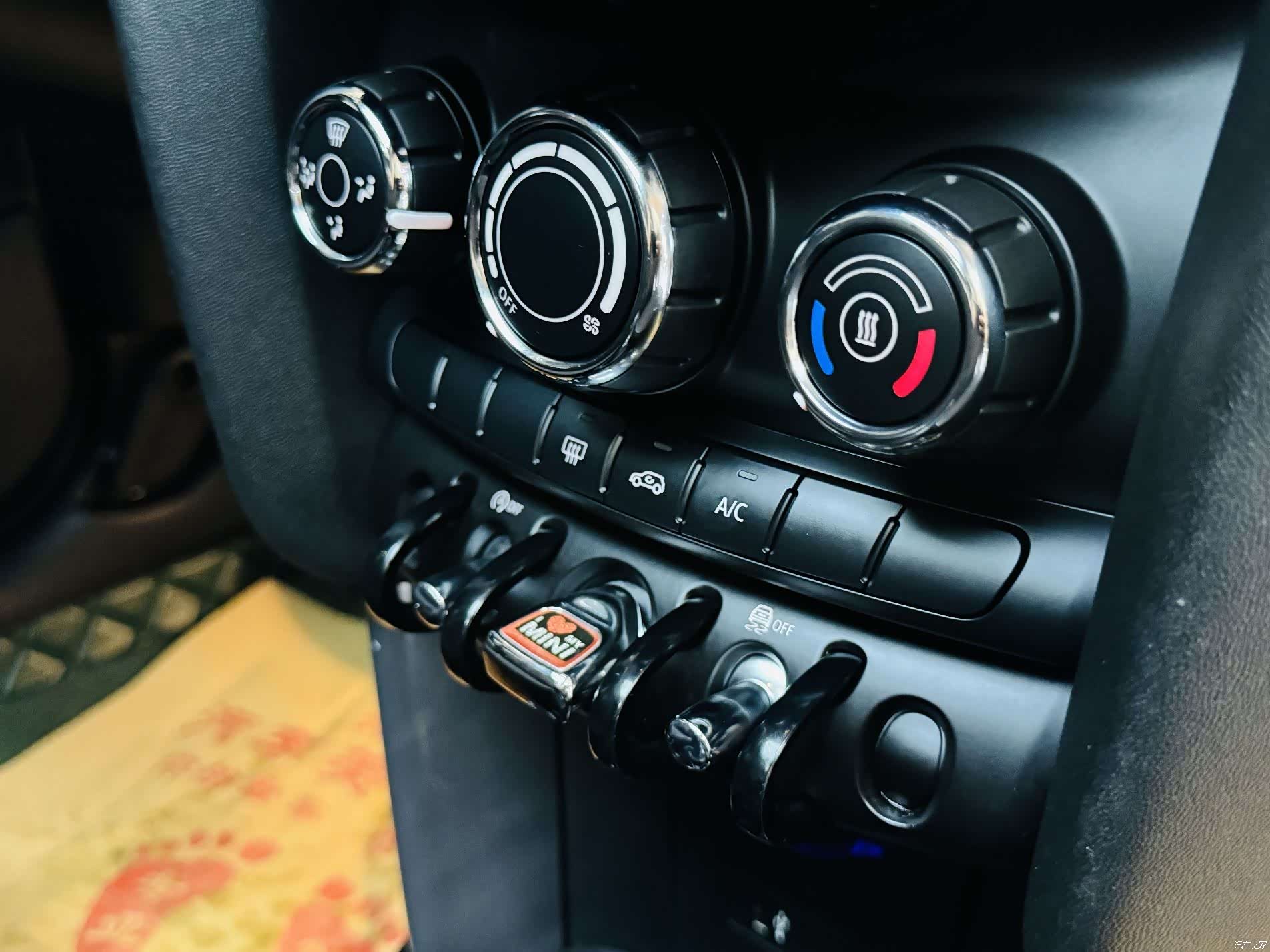 Mini ONE, 2021 14