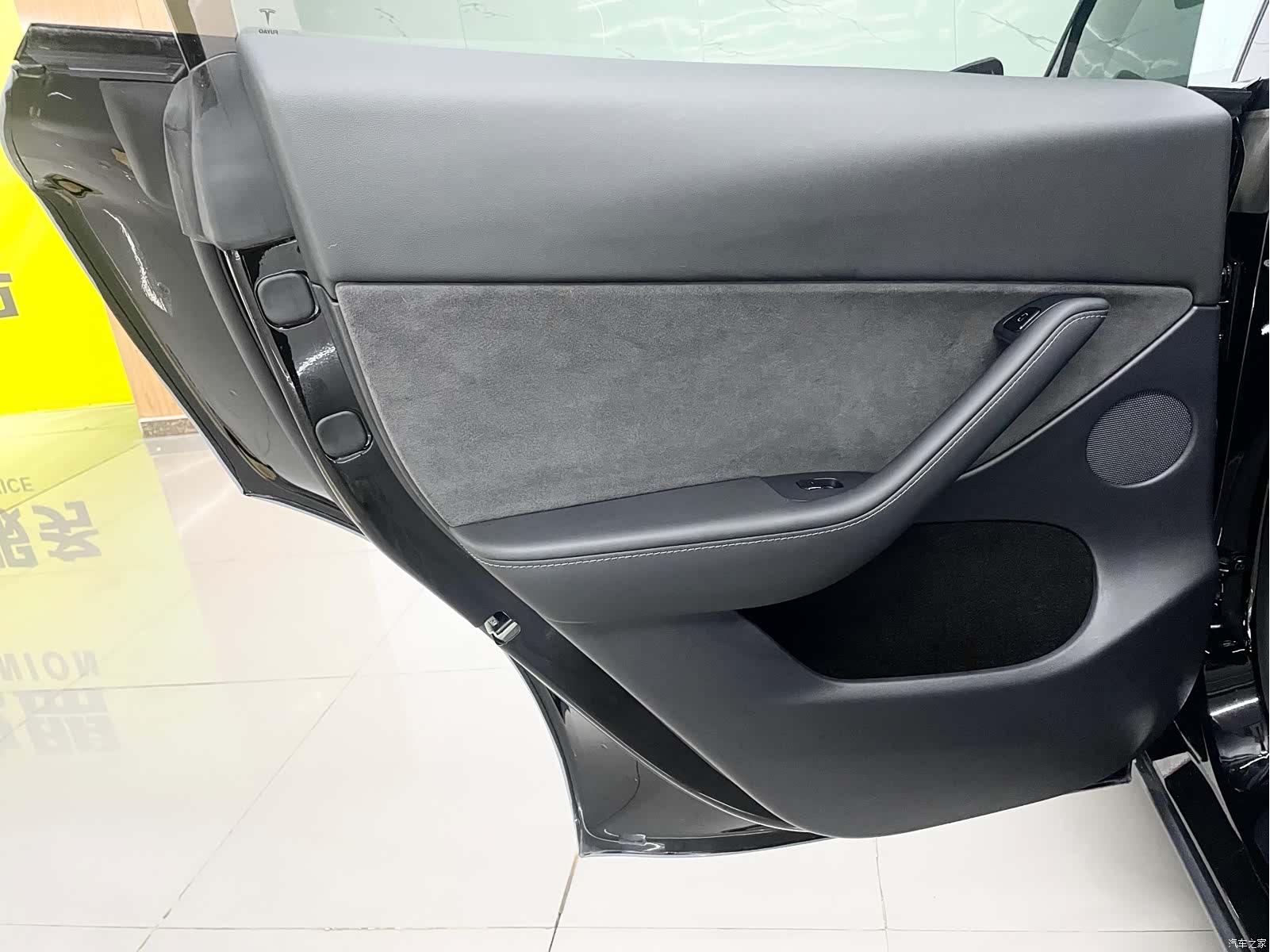 Tesla Model Y, 2022 12