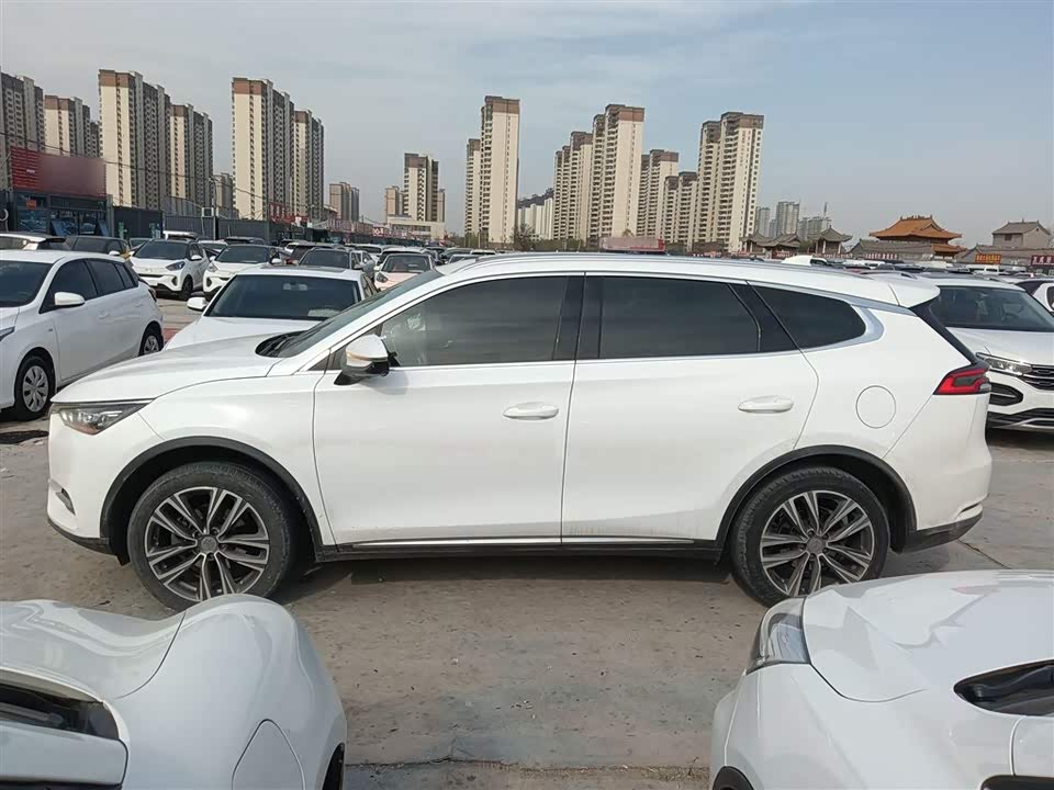 BYD Tang