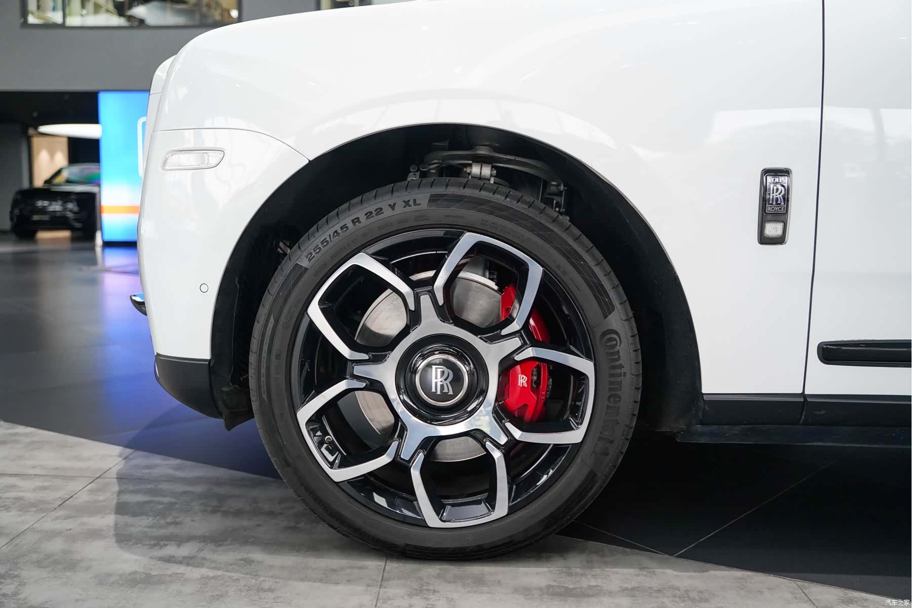 Rolls-Royce Cullinan, 2021 10