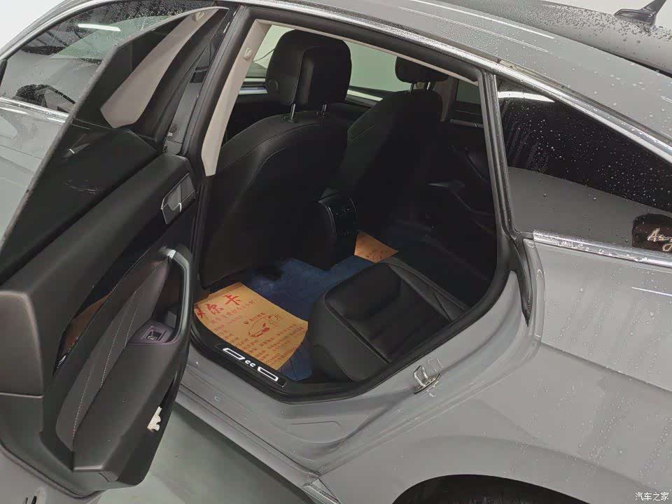 Volkswagen CC, 2021 6