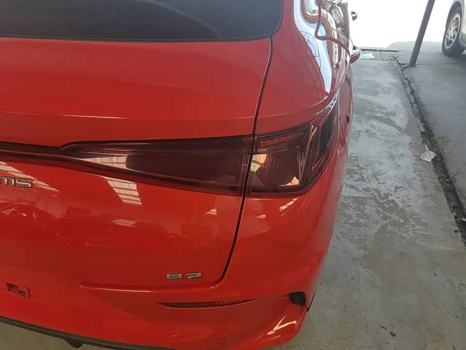 BYD e2