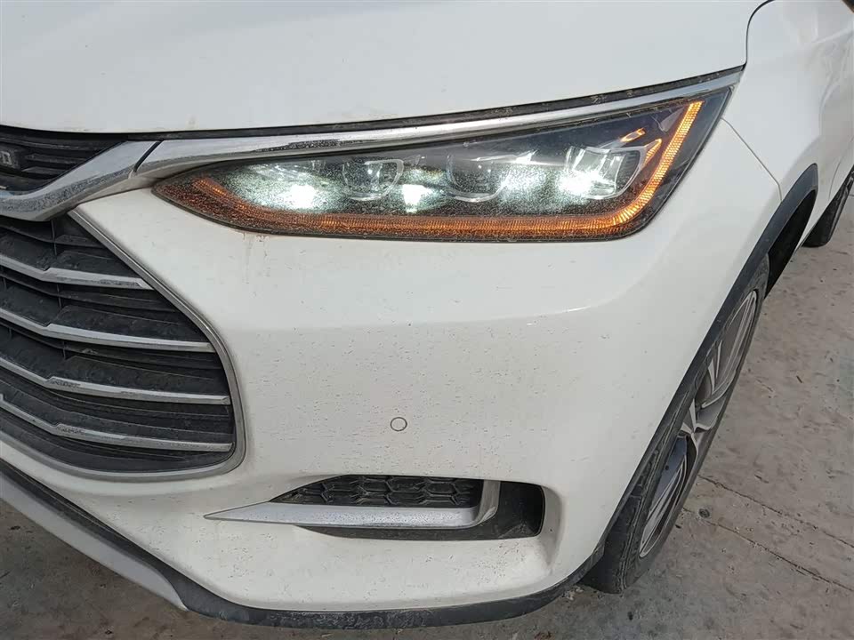 BYD Tang