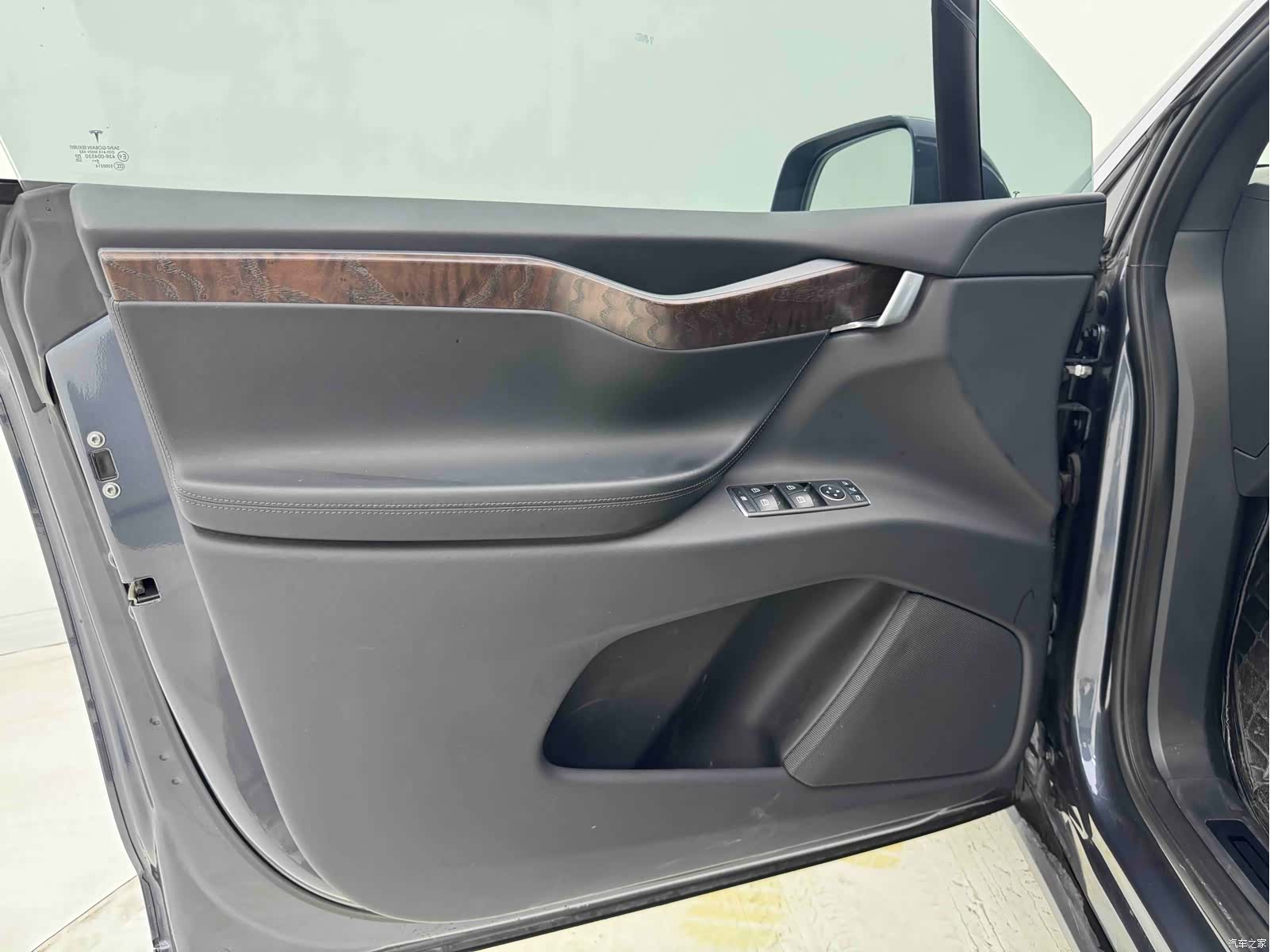 Tesla Model X, 2020 22
