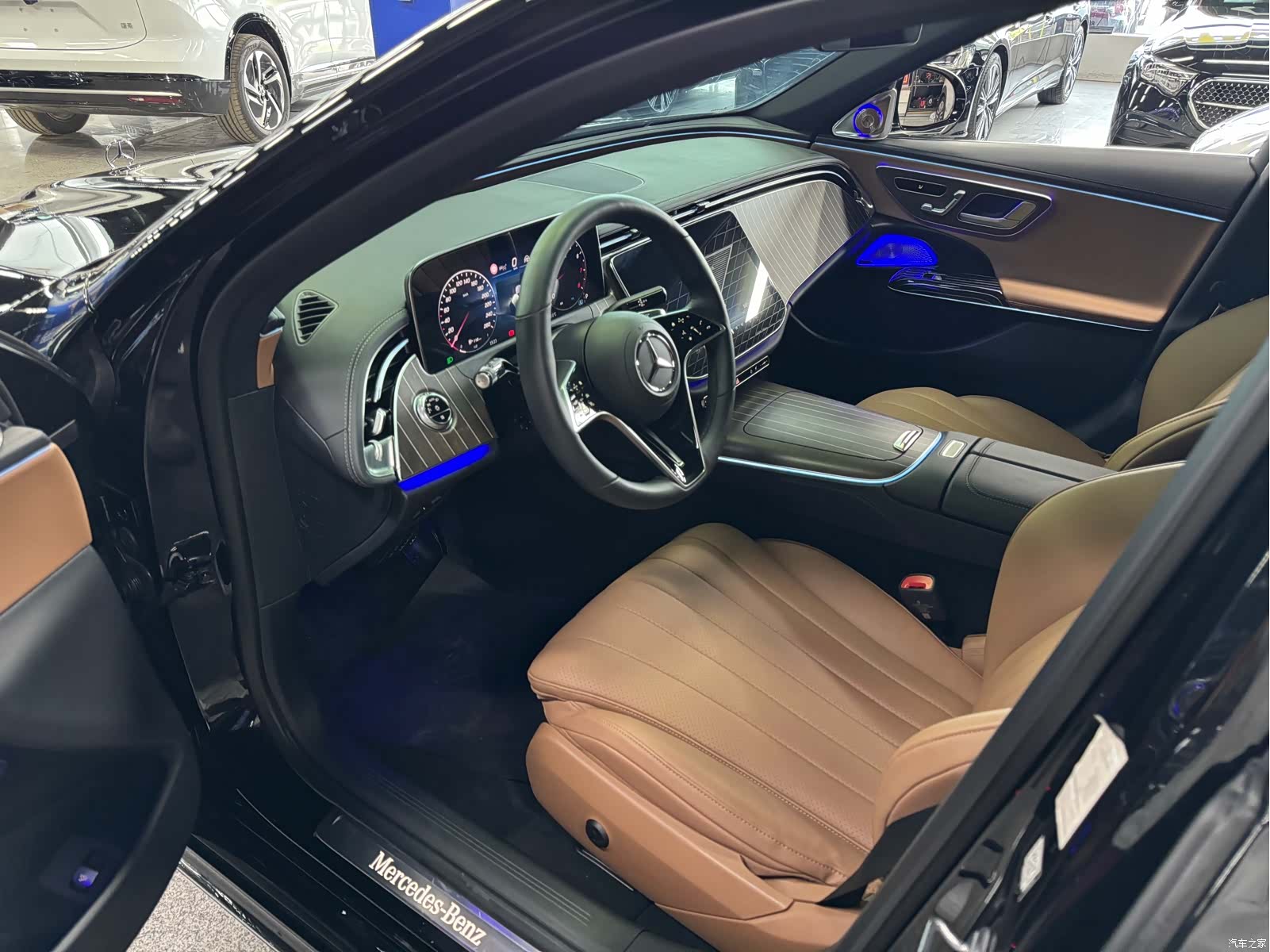 Mercedes-Benz E-Class, 2024 4