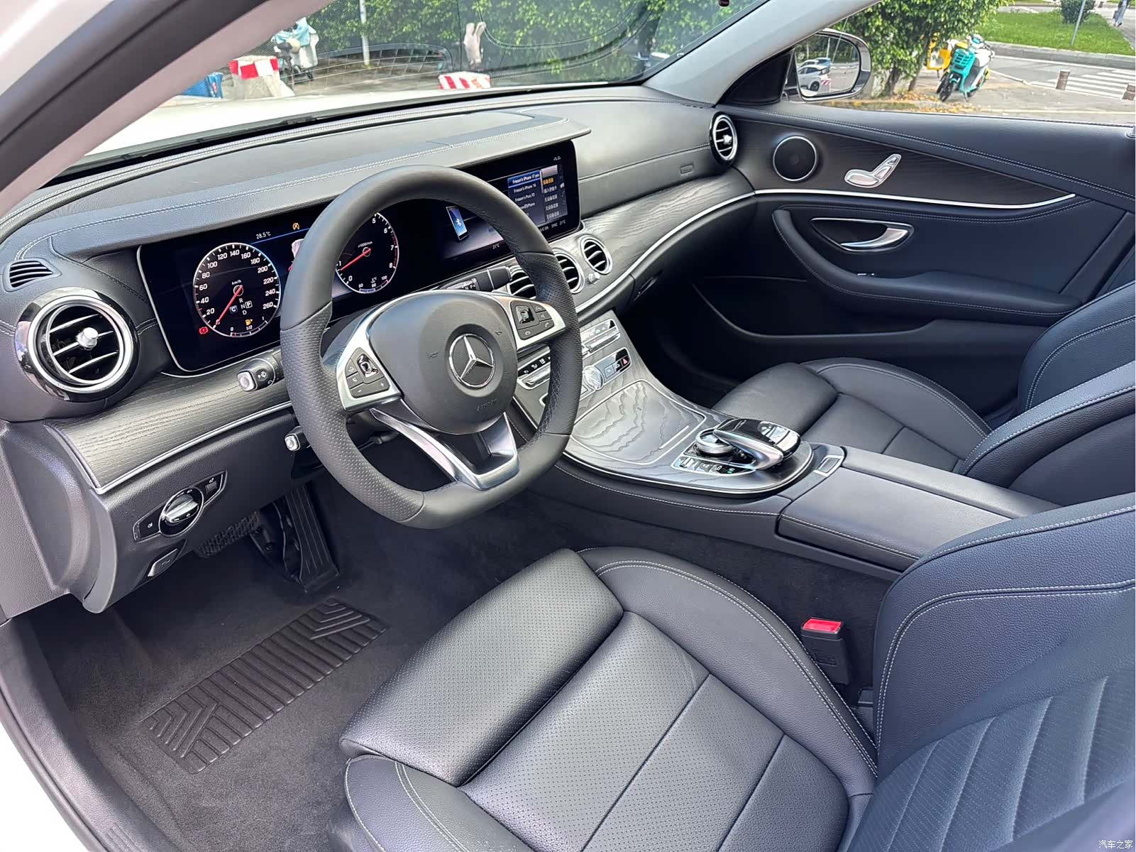 Mercedes-Benz E-Class, 2018 9